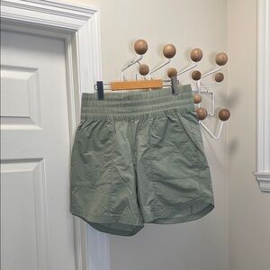 Columbia - Outdoor Hiking Elastic Waist Shorts - Green - M